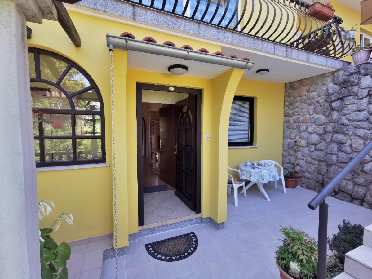 Apartment Delost Lovran Εξωτερικό φωτογραφία