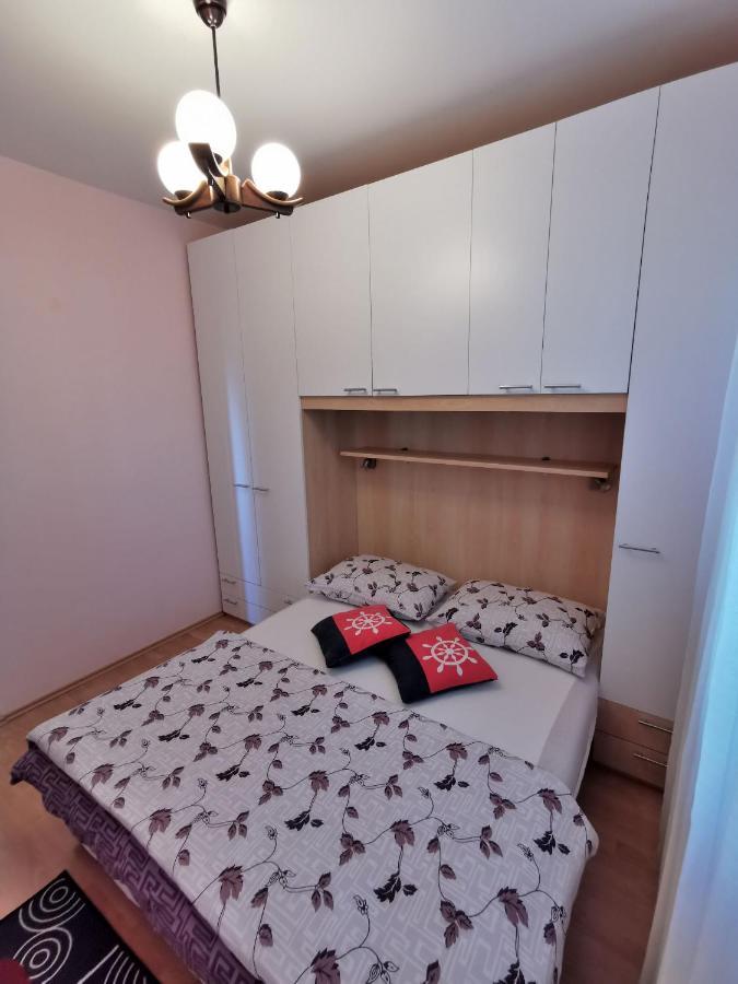 Apartment Delost Lovran Εξωτερικό φωτογραφία
