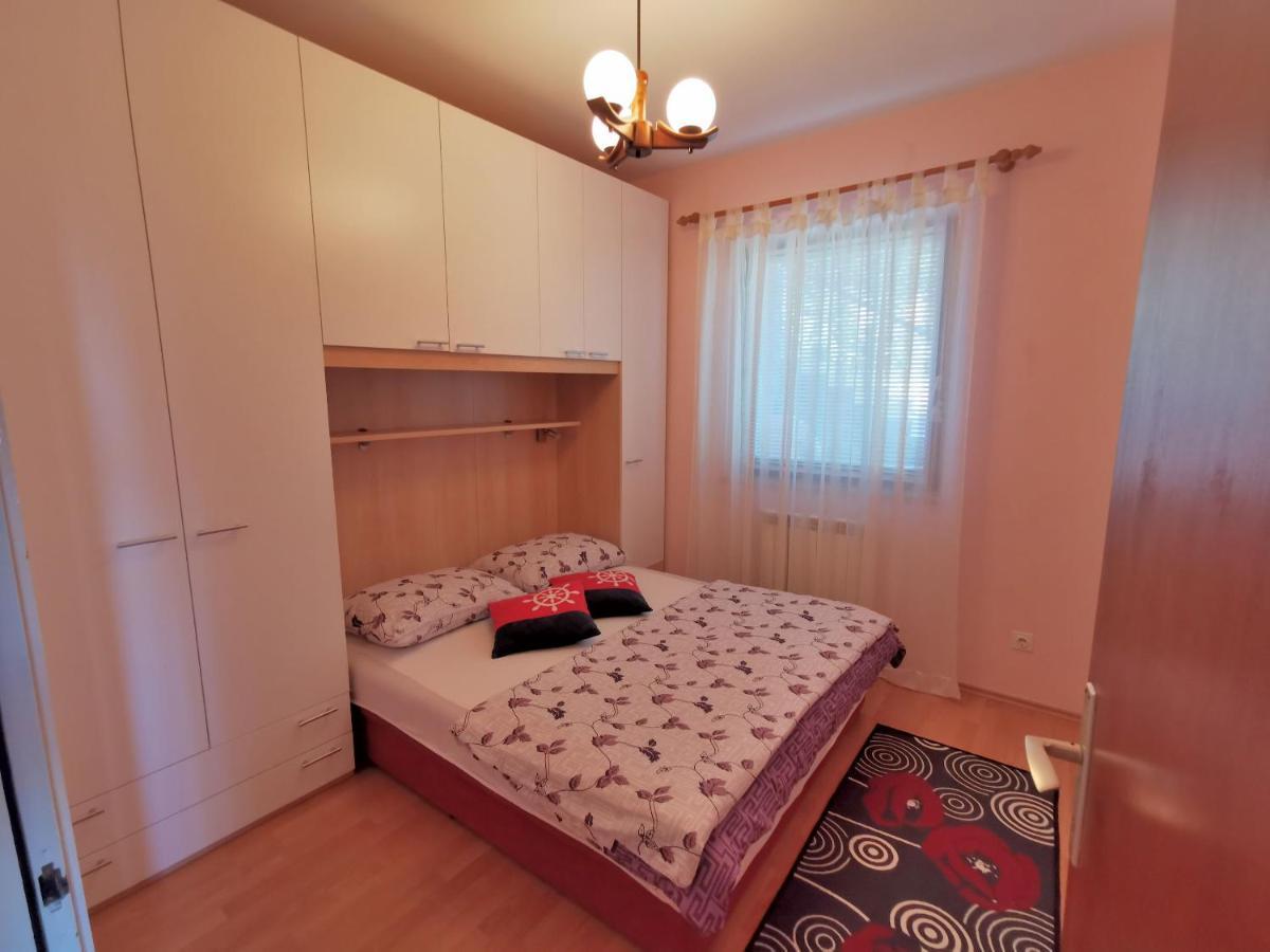 Apartment Delost Lovran Εξωτερικό φωτογραφία