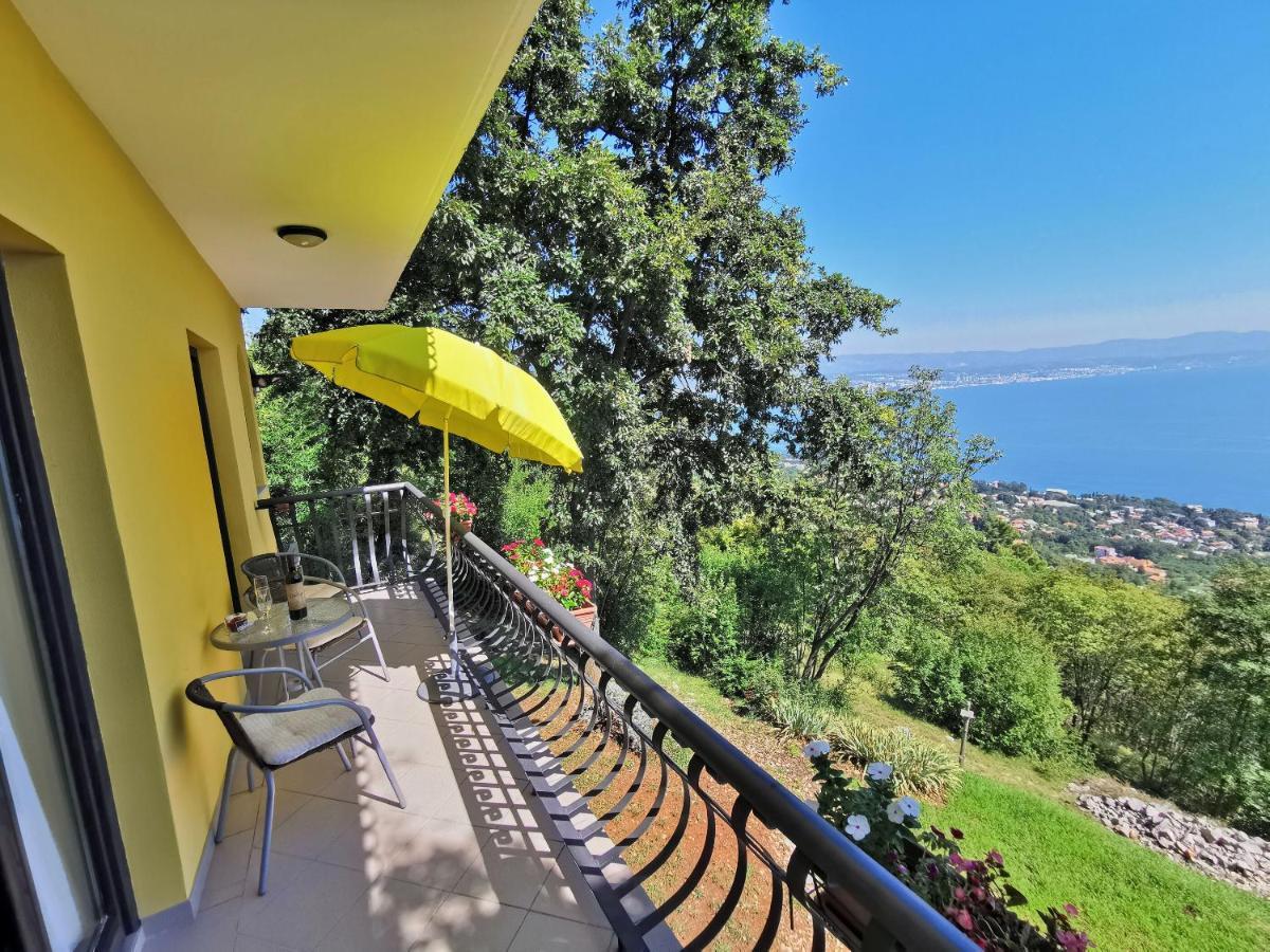 Apartment Delost Lovran Εξωτερικό φωτογραφία