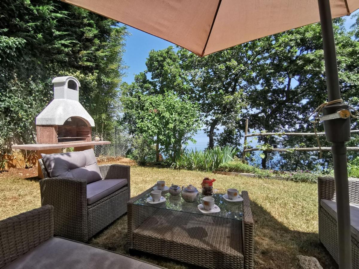 Apartment Delost Lovran Εξωτερικό φωτογραφία