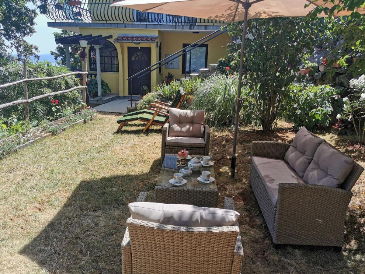 Apartment Delost Lovran Εξωτερικό φωτογραφία